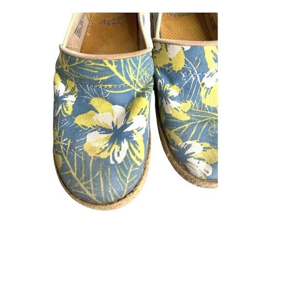 Dansko Clogs Victoria Tahiti Canvas Shoes Floral Blue Yellow Nurse 38 US 7.5-8 - Picture 3 of 10